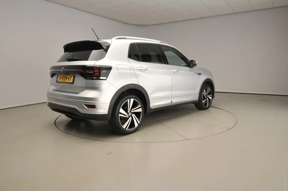 Volkswagen T-Cross 1.0 TSI R-Line DSG | Camera | Navi | CarP uit 2023, foto 2