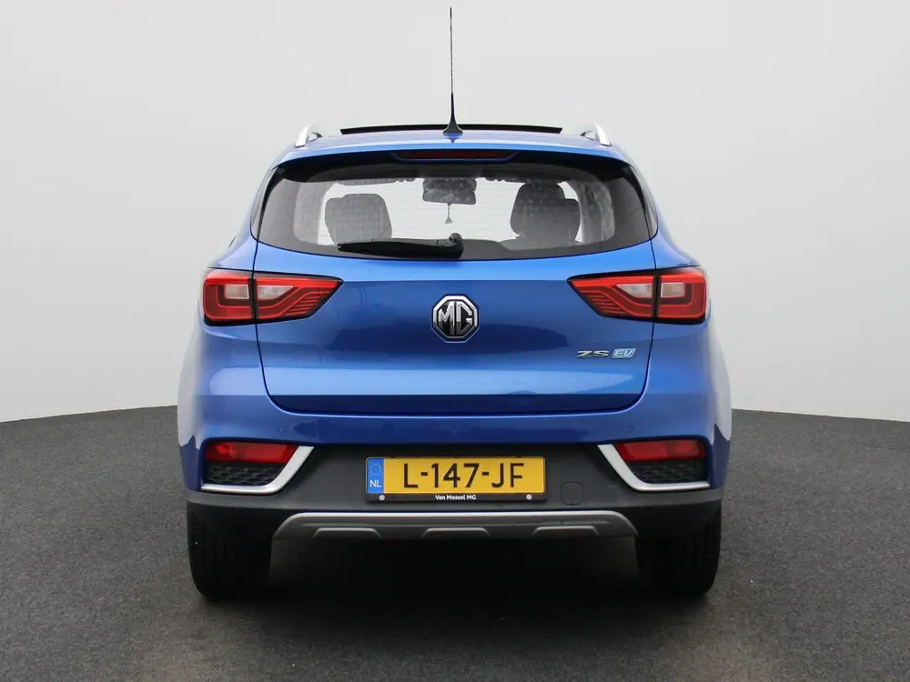 MG ZS EV Luxury 45 kWh | Automaat | Panoramadak | Leder | uit 2021, foto 6