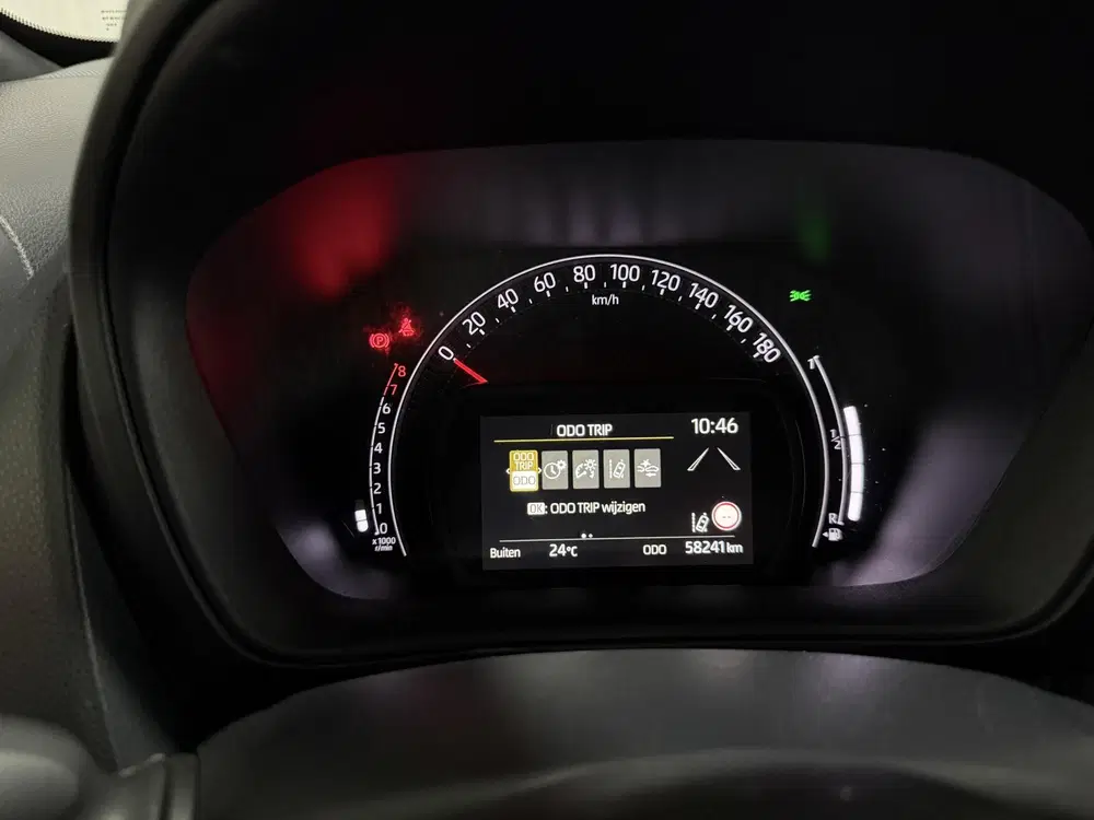 Toyota Aygo X 1.0 VVT-i MT Envy JBL Geluidsinstallatie uit 2023, foto 18