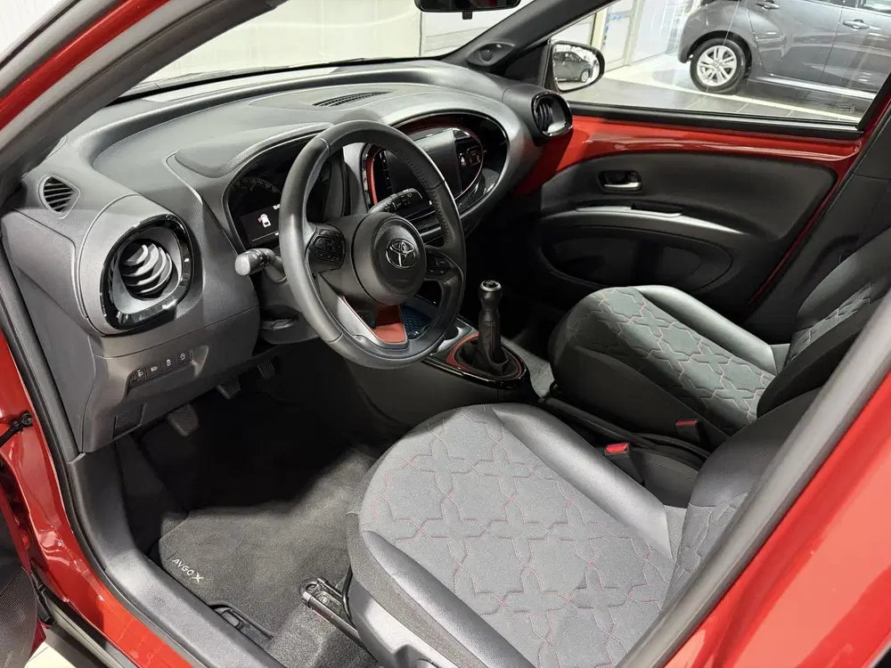 Toyota Aygo X 1.0 VVT-i MT Envy JBL Geluidsinstallatie uit 2023, foto 9