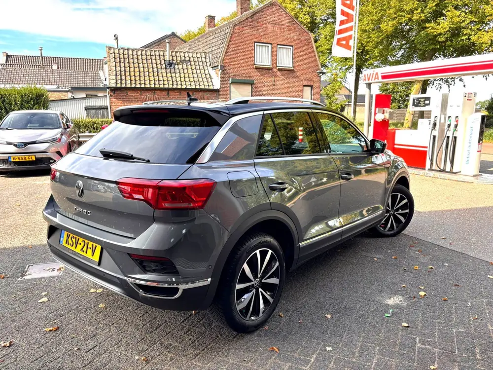 Volkswagen T-Roc 1.5 TSI Sport,Trekhaak,1 jaar bovag garanti uit 2021, foto 2