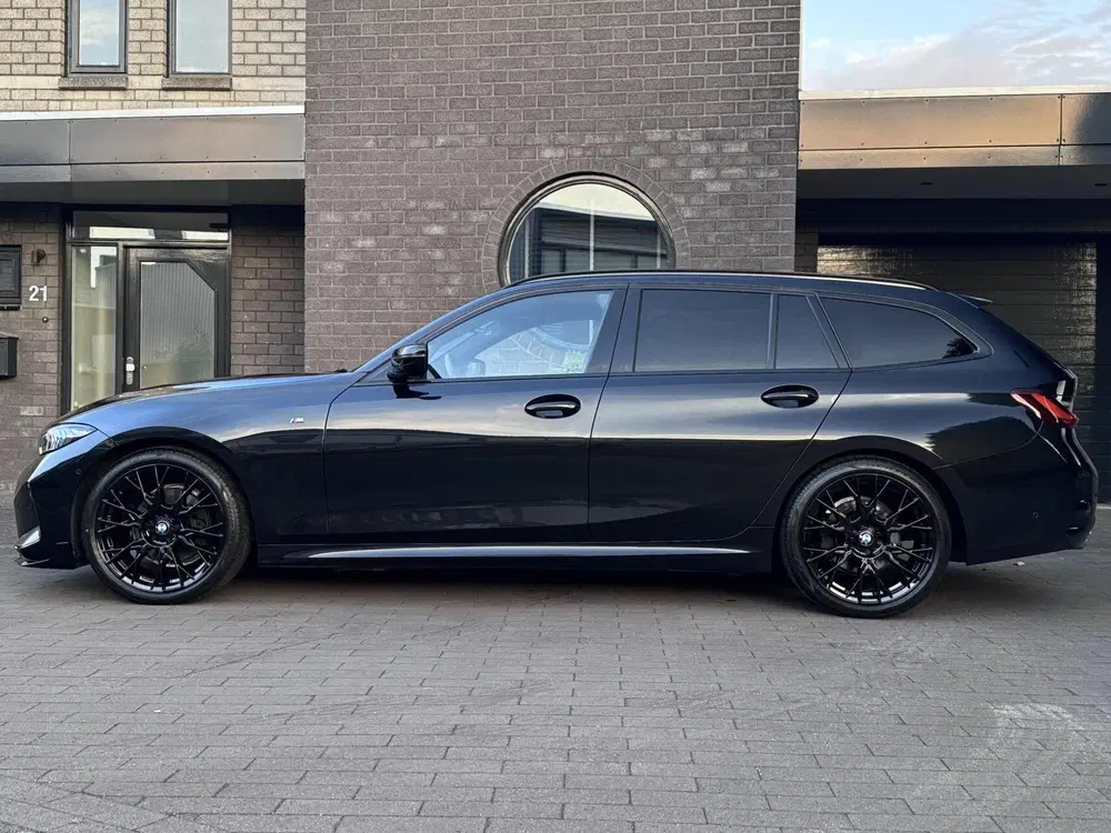 BMW 3-serie 320i M Sport Camera Memory Shadow line uit 2022, foto 4