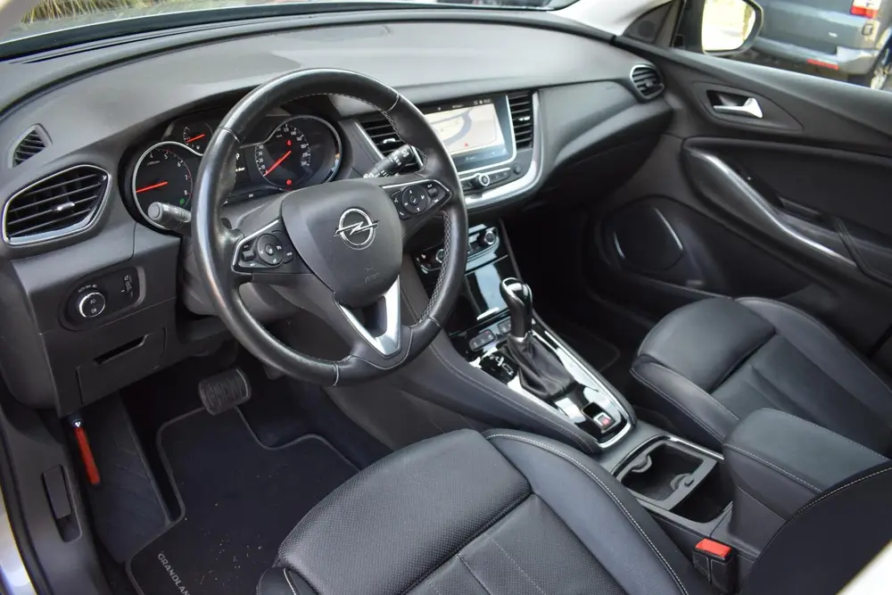 Opel Grandland X 1.2 Turbo Innovation uit 2019, foto 13