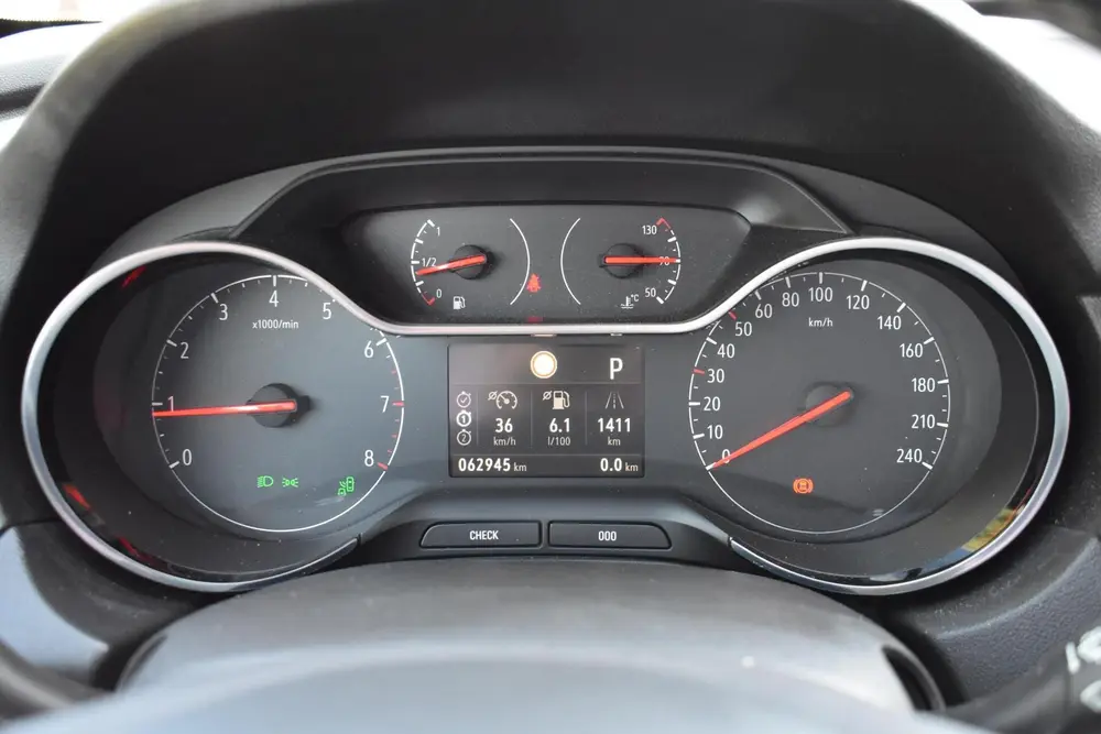 Opel Grandland X 1.2 Turbo Innovation uit 2019, foto 16