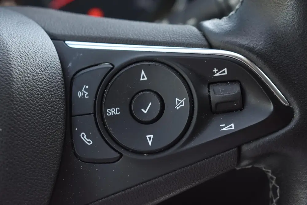 Opel Grandland X 1.2 Turbo Innovation uit 2019, foto 18