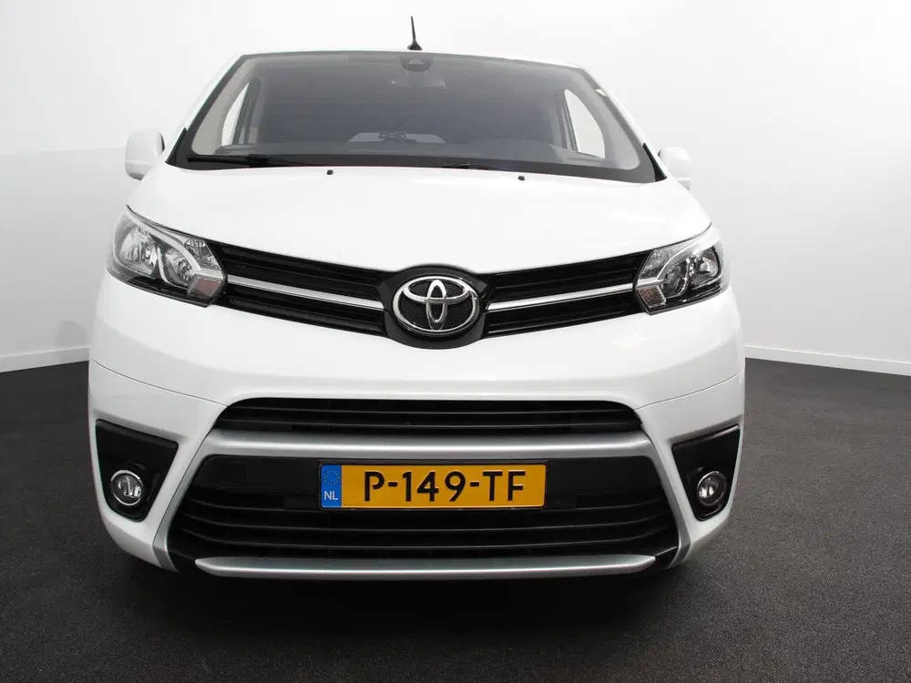 Toyota Proace Luxury L2 8persoons PERSONENBUS uit 2022, foto 3