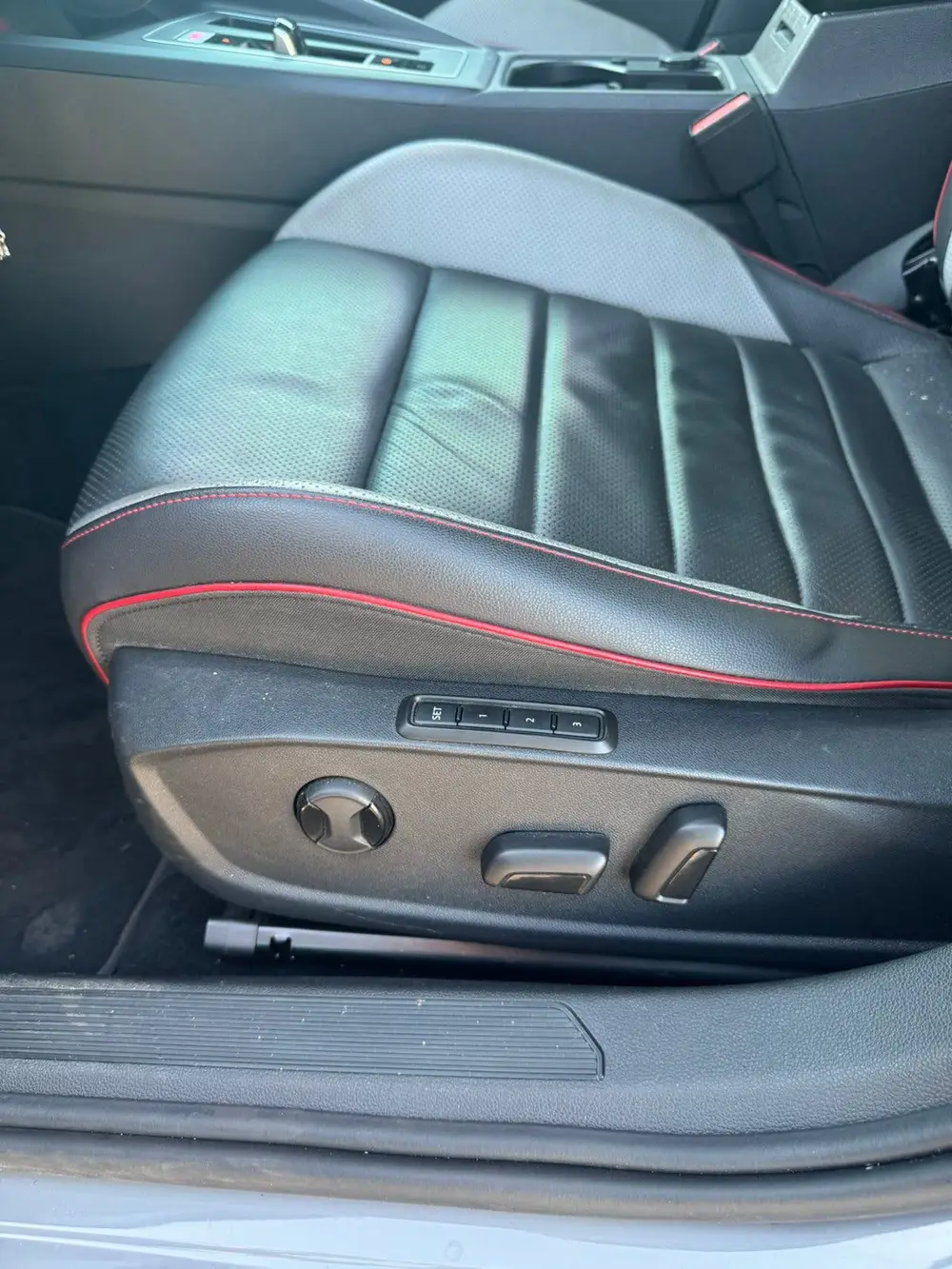 Volkswagen Golf 2.0 TSI OPF 221KW Dsg7 2022 Grijs uit 2022, foto 7
