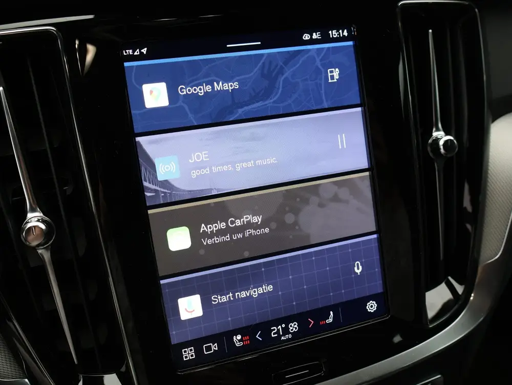 Volvo V60 2.0 T8 Plug-in hybrid AWD Plus Dark Trekha uit 2026, foto 11