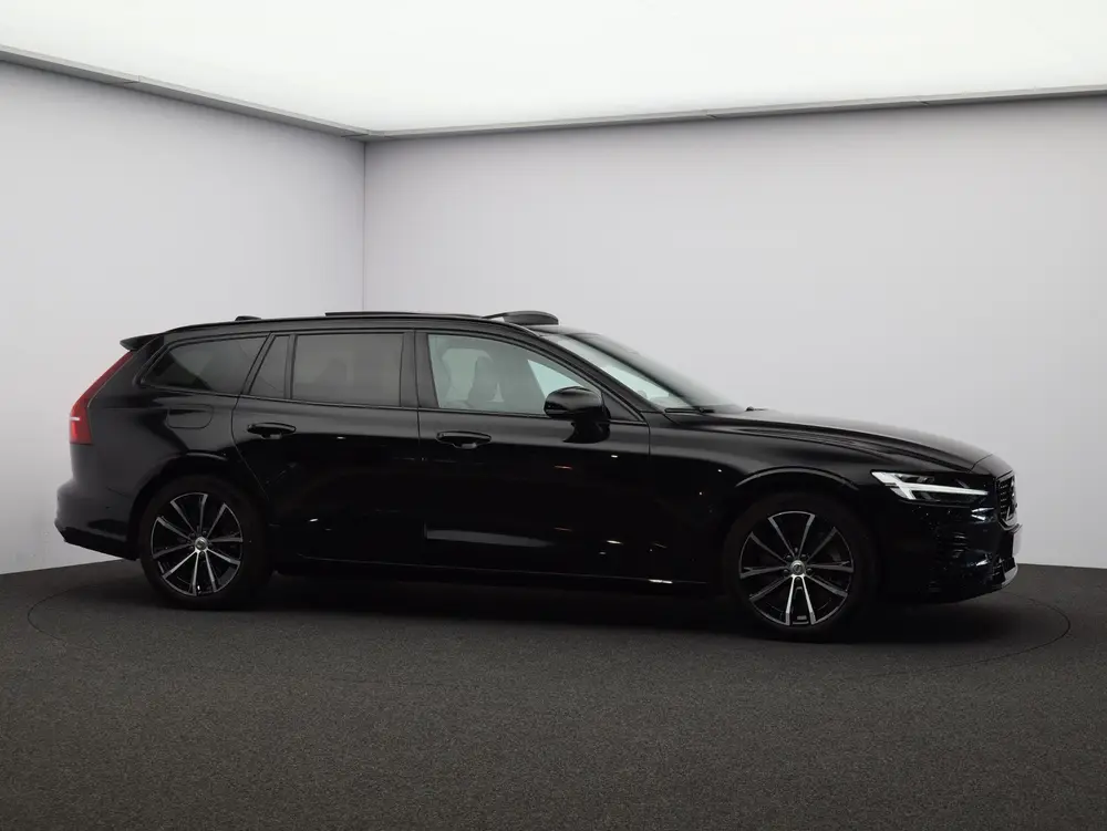 Volvo V60 2.0 T8 Plug-in hybrid AWD Plus Dark Trekha uit 2026, foto 5
