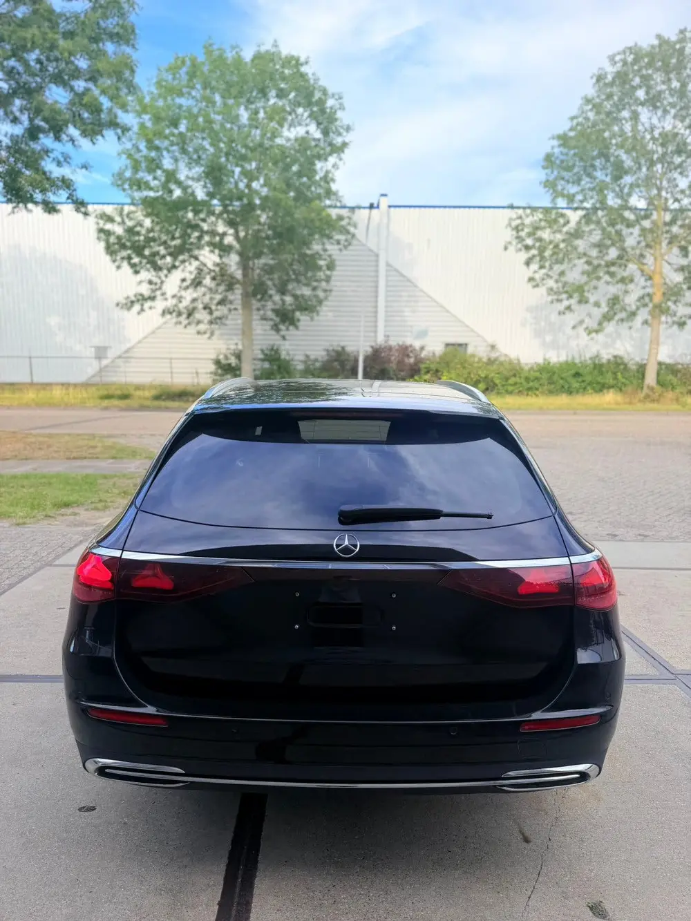 Mercedes-Benz E-Klasse Estate 220 d Avantgarde Nightpakket uit 2025, foto 6