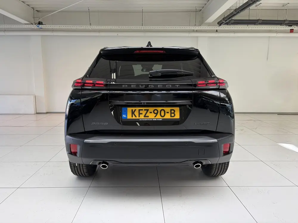 Peugeot 2008 1.2 Hybrid 145 GT uit 2026, foto 10