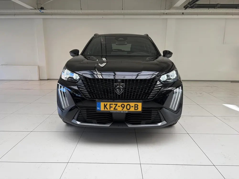 Peugeot 2008 1.2 Hybrid 145 GT uit 2026, foto 6