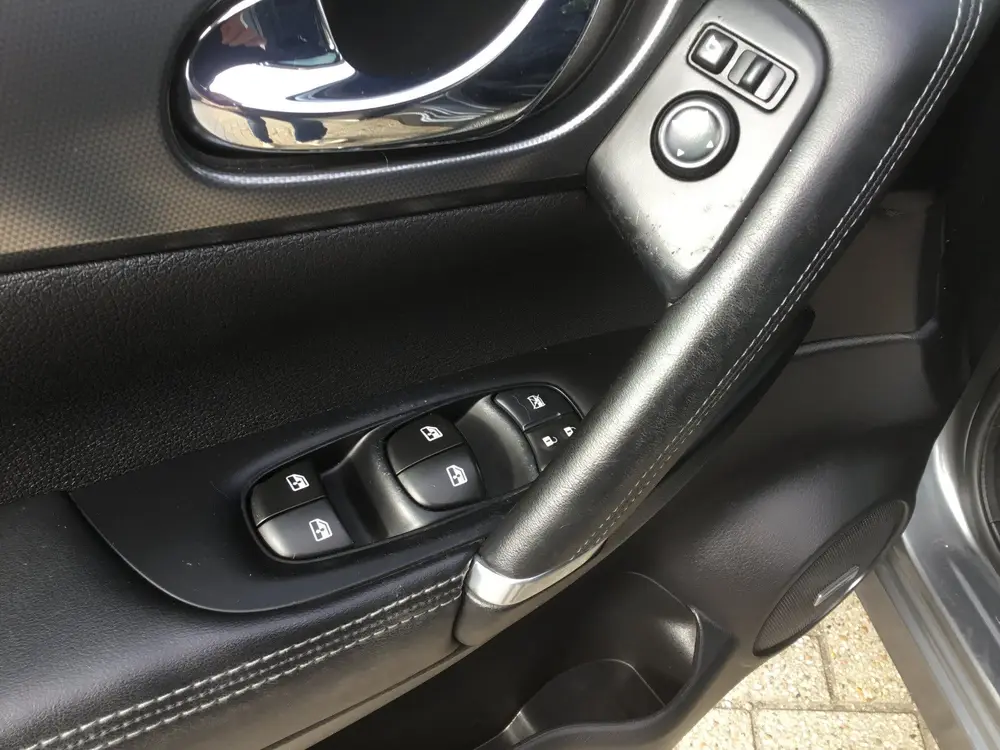 Nissan Qashqai 1.3 DIG-T 160 MT6 Tekna + Dynamic Pack uit 2019, foto 14