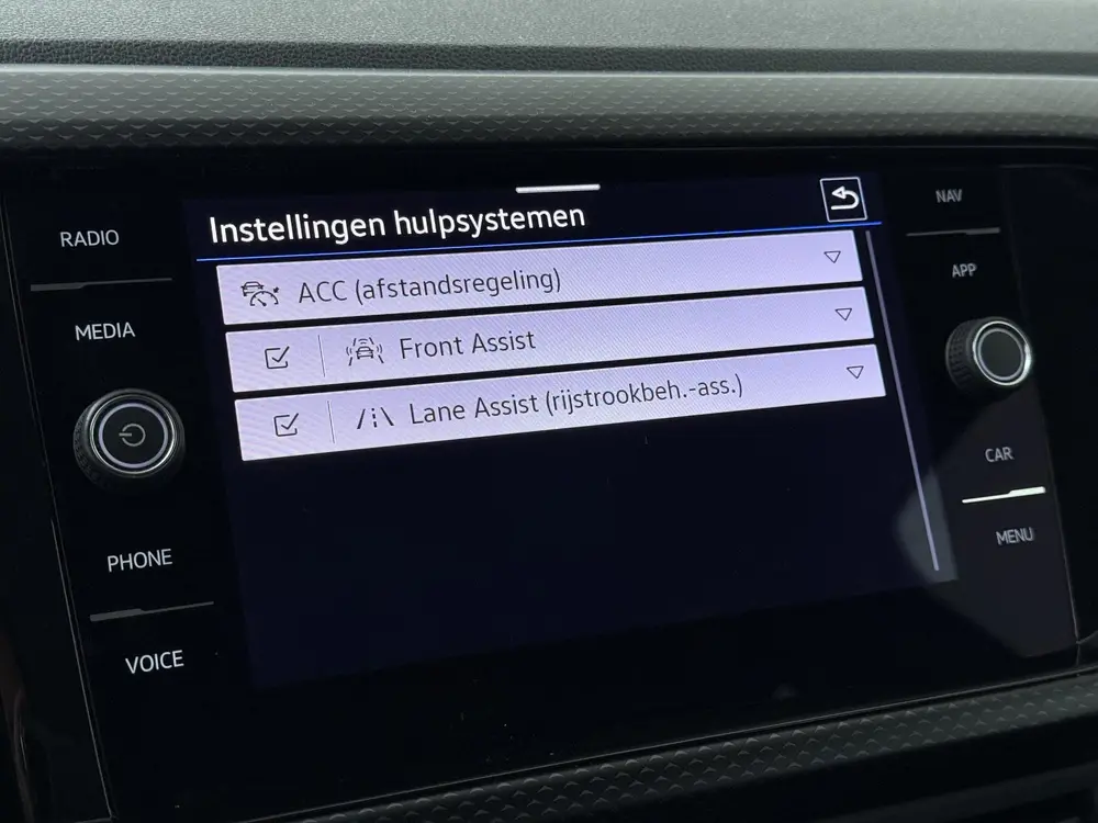 Volkswagen T-Cross 1.0 TSI Life | 95 PK | Adaptive Cruise Co uit 2022, foto 18