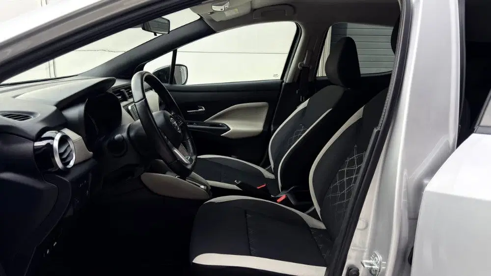 Nissan Micra 1.0 Ig-t 92pk Xtronic 2022 Grijs uit 2022, foto 8