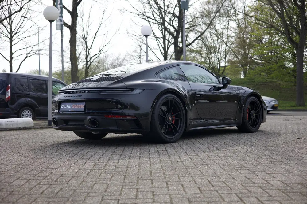 Porsche 911 3.0 Carrera 4 GTS Pano uit 2022, foto 3
