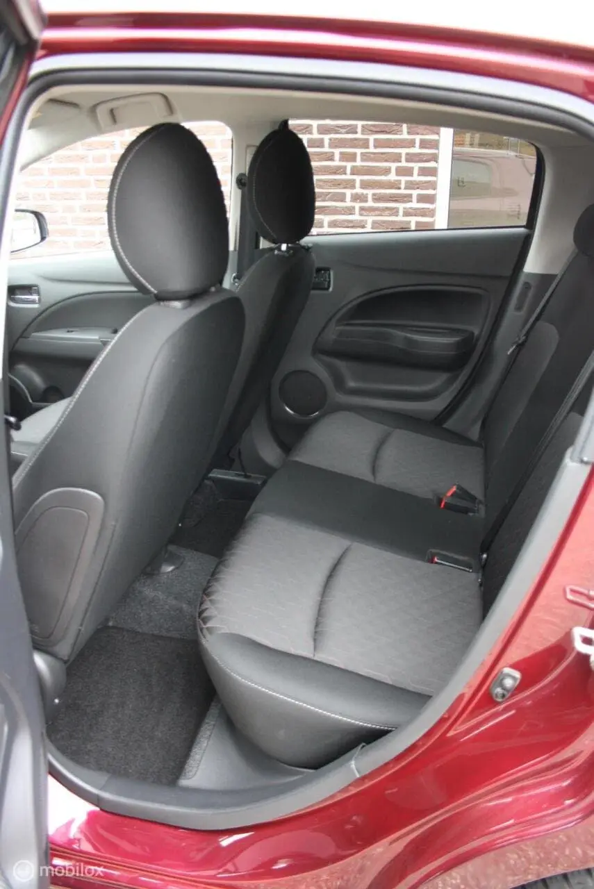 Mitsubishi Space Star 1.2 uit 2021, foto 9