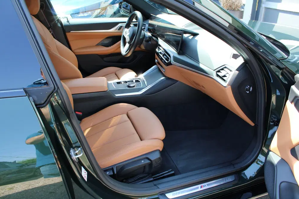 BMW i4 EDrive35 High Executive 70 kWh uit 2023, foto 13