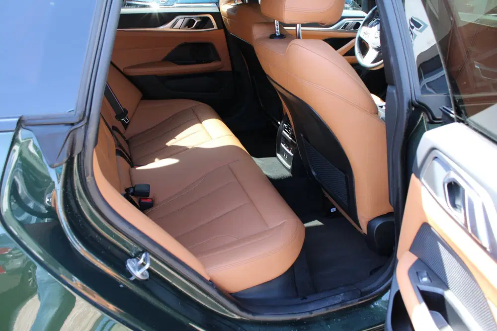 BMW i4 EDrive35 High Executive 70 kWh uit 2023, foto 15