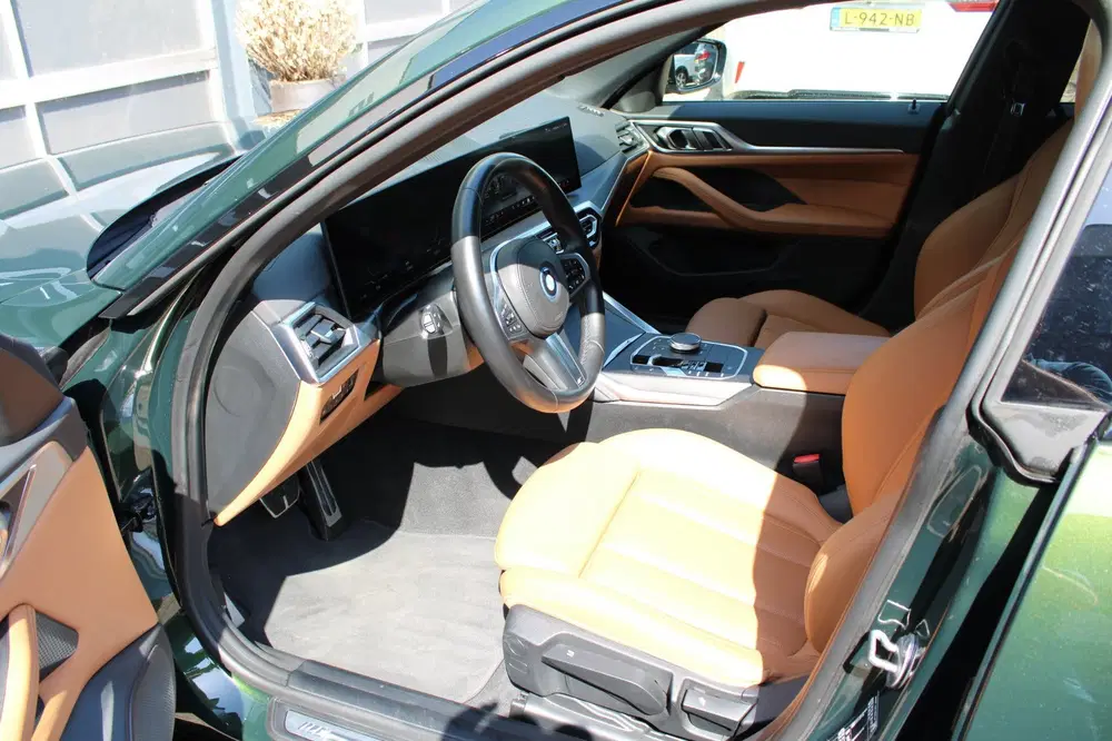 BMW i4 EDrive35 High Executive 70 kWh uit 2023, foto 16