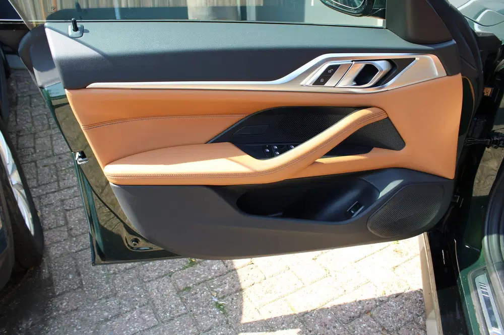 BMW i4 EDrive35 High Executive 70 kWh uit 2023, foto 20