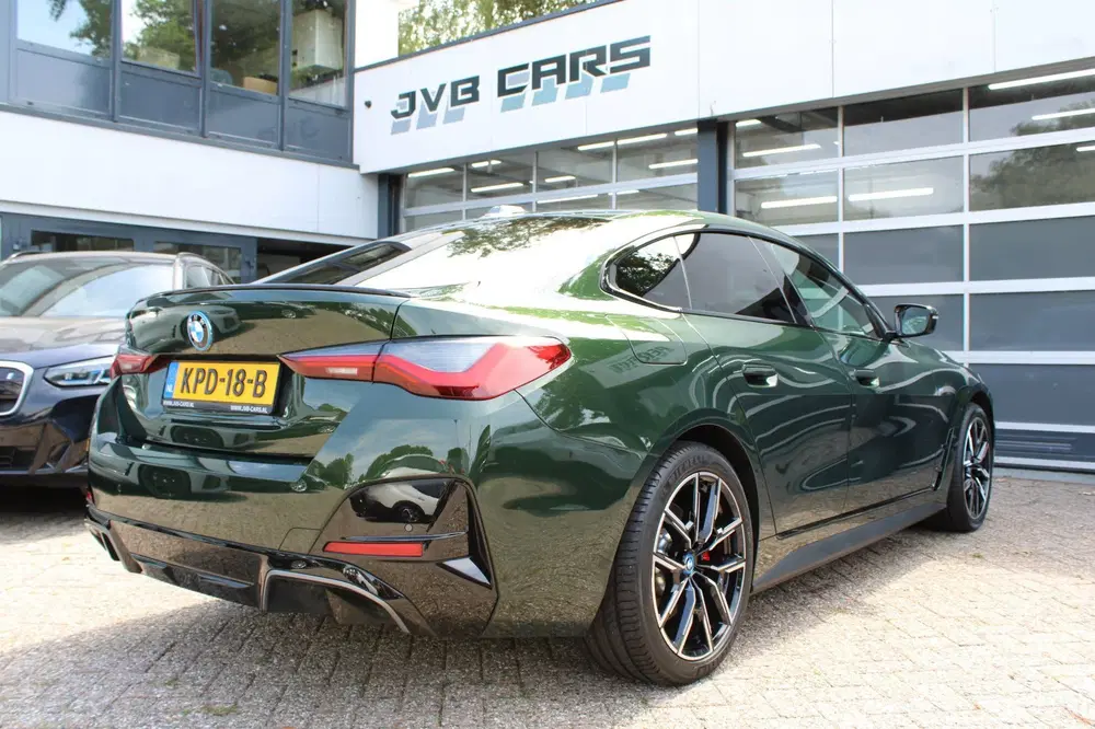 BMW i4 EDrive35 High Executive 70 kWh uit 2023, foto 7