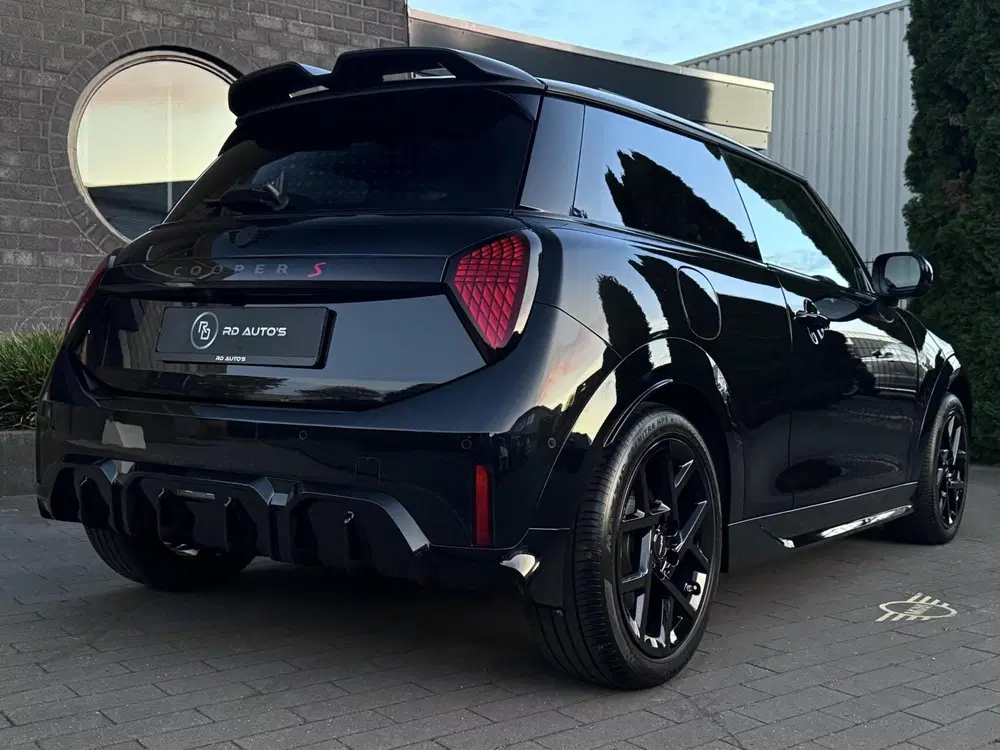 Mini Cooper S 2.0 Cooper S John Cooper Works M Pano 360° uit 2025, foto 14
