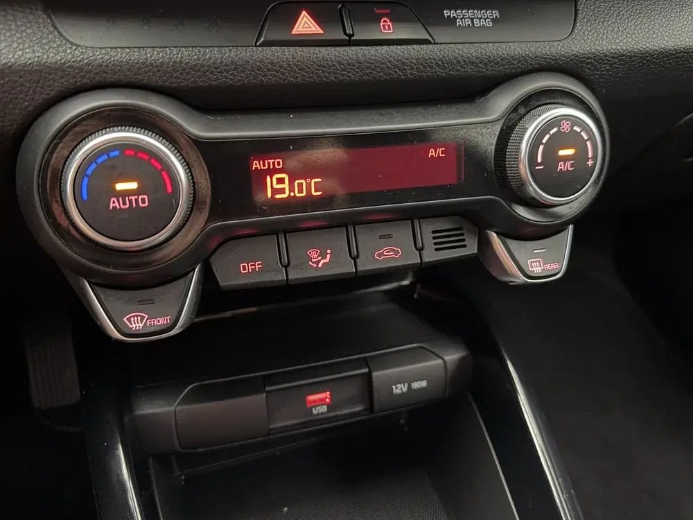 Kia Stonic 1.0 T-GDi MHEV DynamicLine uit 2021, foto 13