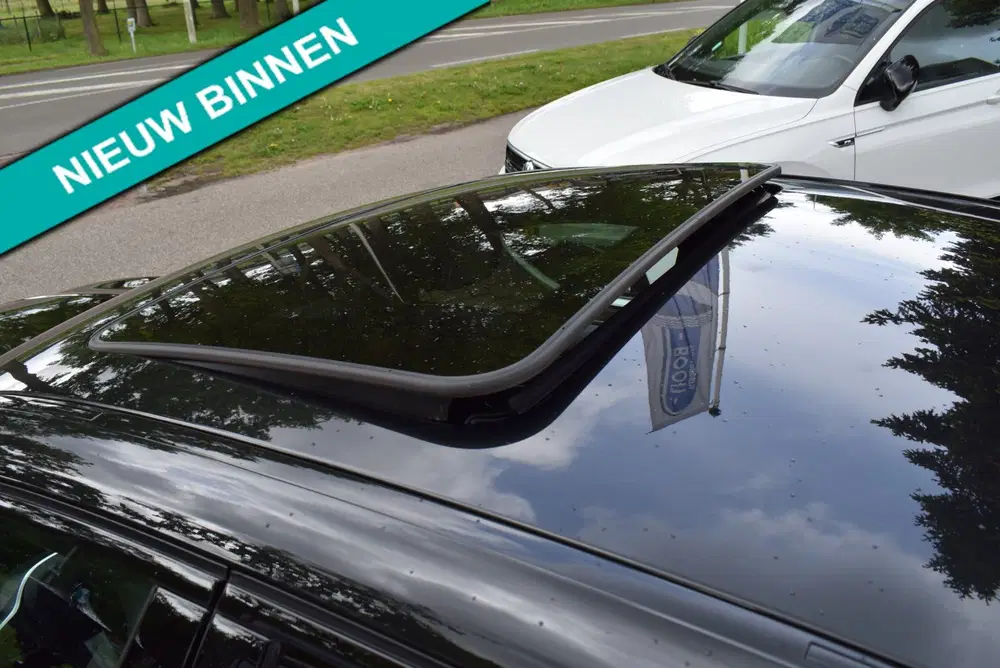 BMW 3-serie 330e M-PAKKET uit 2024, foto 4