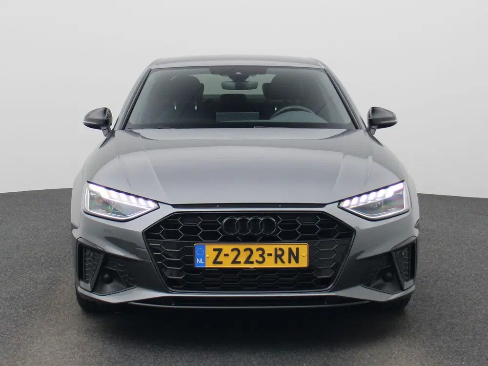 Audi A4 35 TFSI S edition Competition l Demo l Cru uit 2024, foto 2