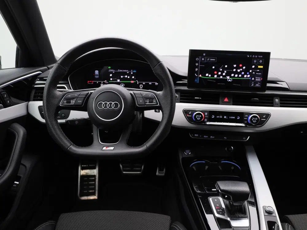 Audi A4 35 TFSI S edition Competition l Demo l Cru uit 2024, foto 7