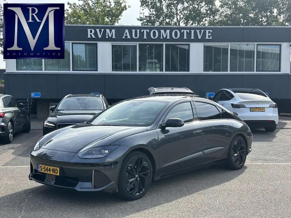 Hyundai IONIQ First Edition AWD 77.4 kWh SOH 100% uit 2023