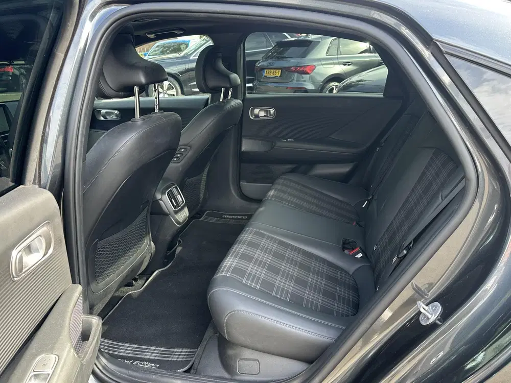 Hyundai IONIQ First Edition AWD 77.4 kWh SOH 100% uit 2023, foto 10
