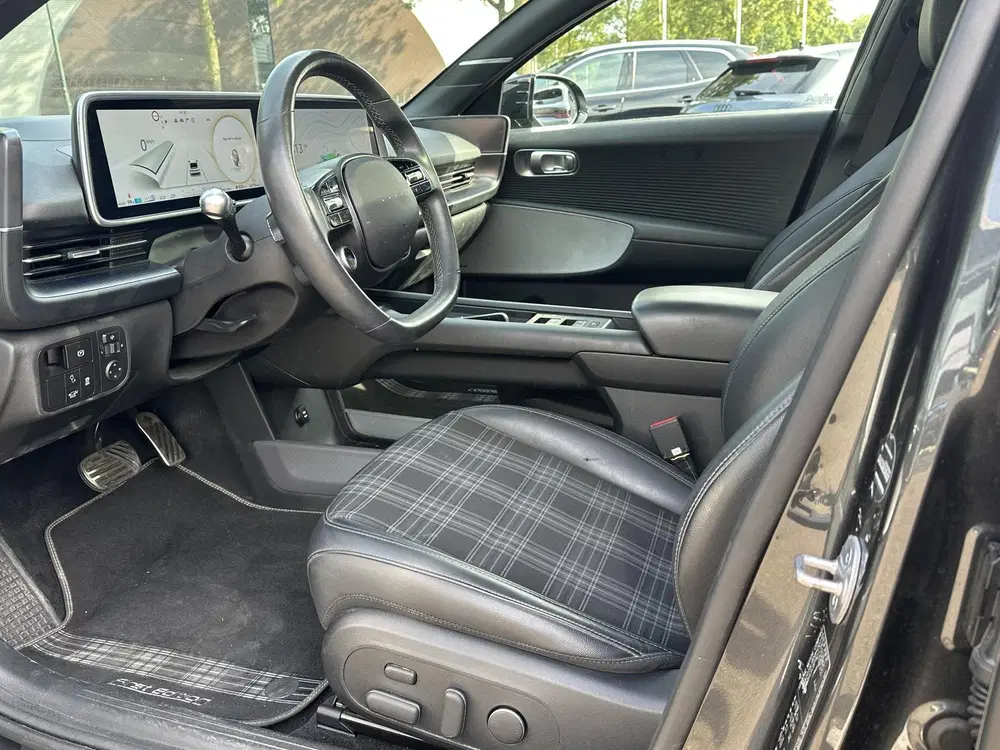 Hyundai IONIQ First Edition AWD 77.4 kWh SOH 100% uit 2023, foto 18