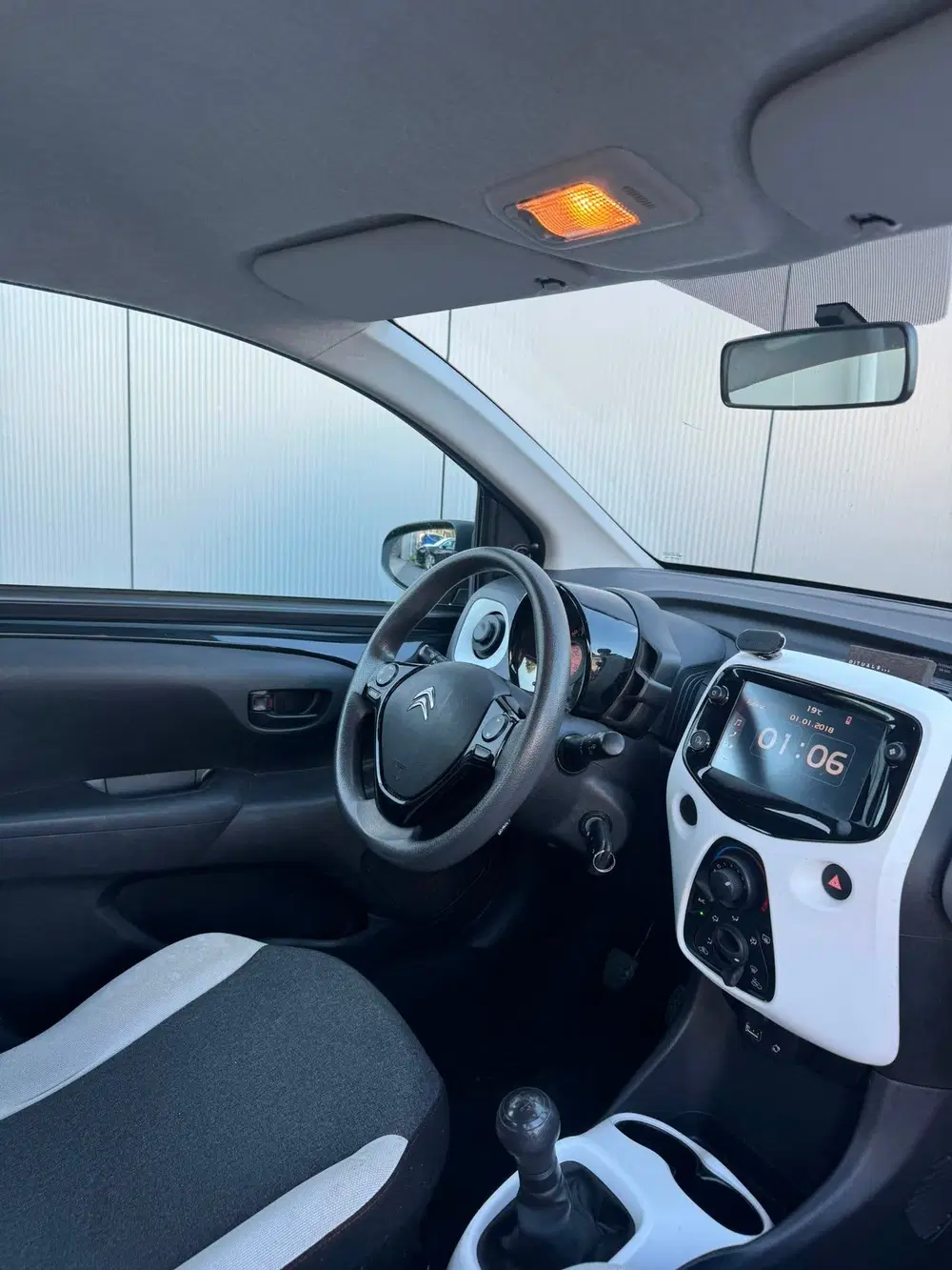 Citroën C1 Citroen C1 1.0 VTi Feel Cruise uit 2021, foto 2
