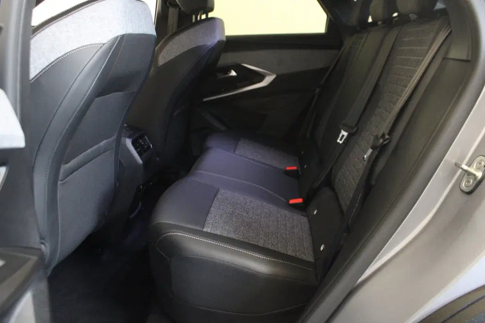 Peugeot 3008 1.6 plug-in Hybrid 225 Allure uit 2025, foto 15