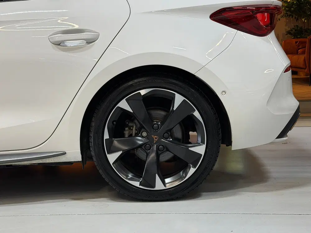 Cupra Leon 1.4 e-Hybrid Sport SOH 99.5% uit 2022, foto 17