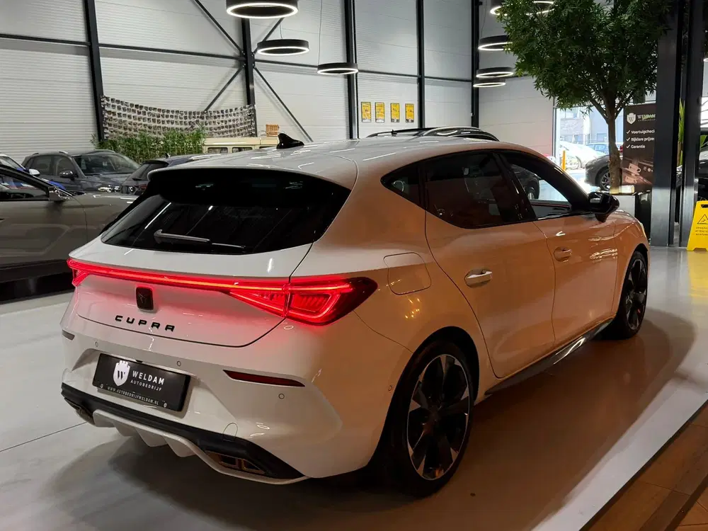 Cupra Leon 1.4 e-Hybrid Sport SOH 99.5% uit 2022, foto 2