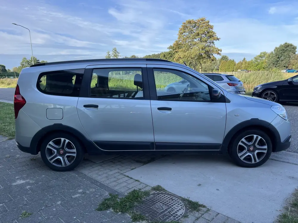 Dacia Lodgy 1.3 TCe 131 PK Tech Road 7-Persoons / Trekhaak / uit 2020, foto 7
