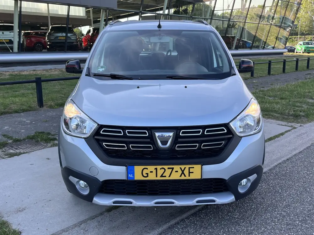Dacia Lodgy 1.3 TCe 131 PK Tech Road 7-Persoons / Trekhaak / uit 2020, foto 8