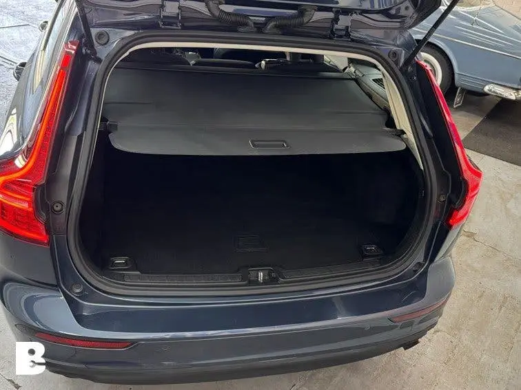 Volvo V60 2.0 T4 Momentum uit 2019, foto 10