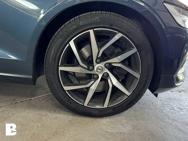 Volvo V60 2.0 T4 Momentum uit 2019, foto 14