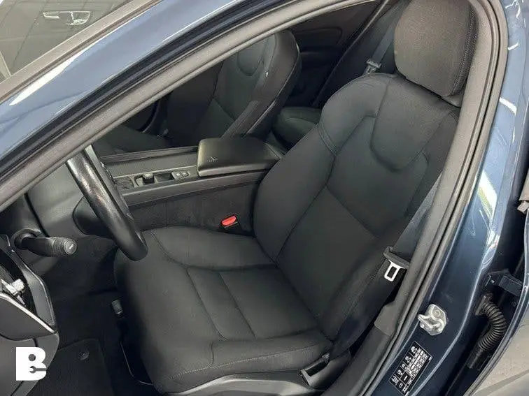 Volvo V60 2.0 T4 Momentum uit 2019, foto 17