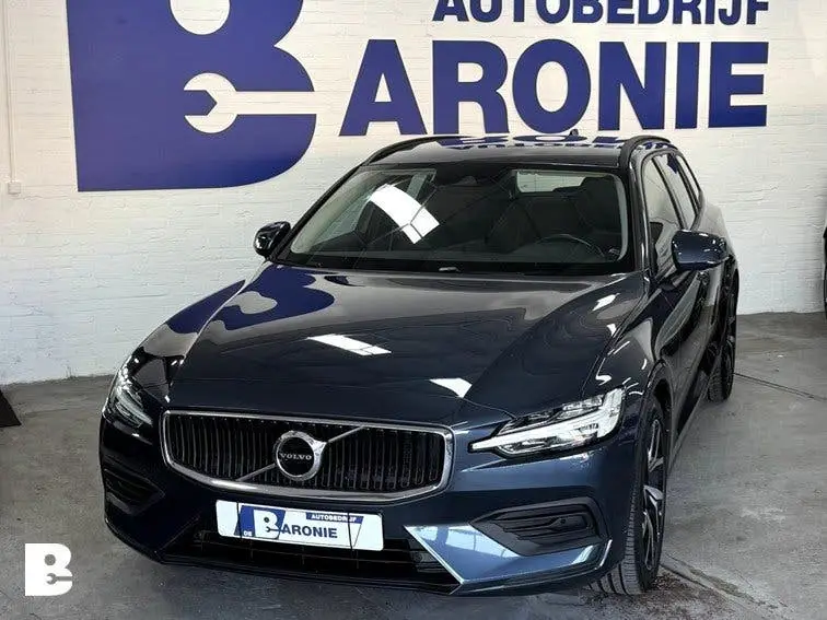 Volvo V60 2.0 T4 Momentum uit 2019, foto 2