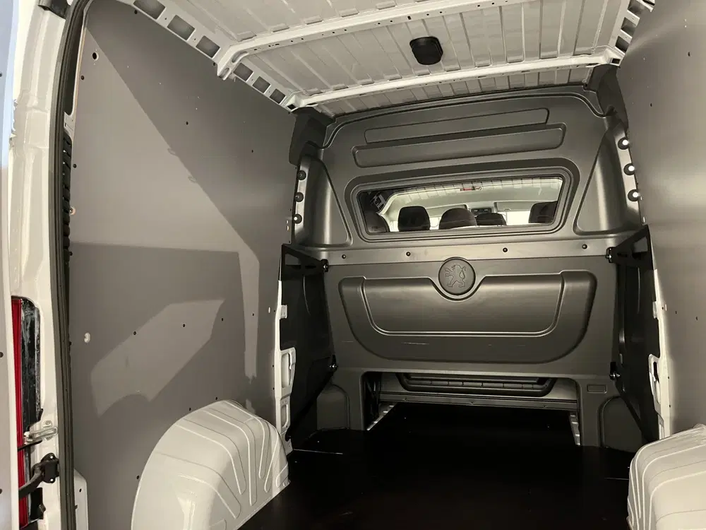 Peugeot Boxer 2.2 HDi 120 PK L2H2 DC 6 pers uit 2023, foto 15