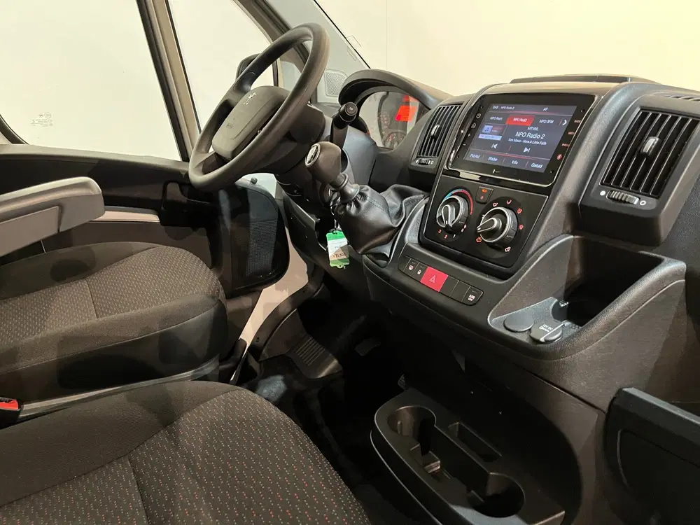 Peugeot Boxer 2.2 HDi 120 PK L2H2 DC 6 pers uit 2023, foto 3