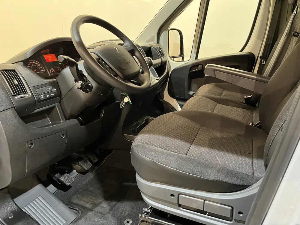 Peugeot Boxer 2.2 HDi 120 PK L2H2 DC 6 pers uit 2023, foto 6
