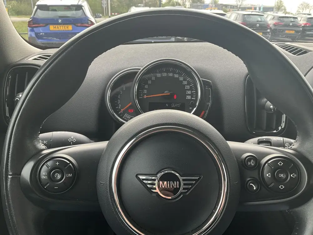 Mini Countryman 1.5 One Business Edition uit 2019, foto 17