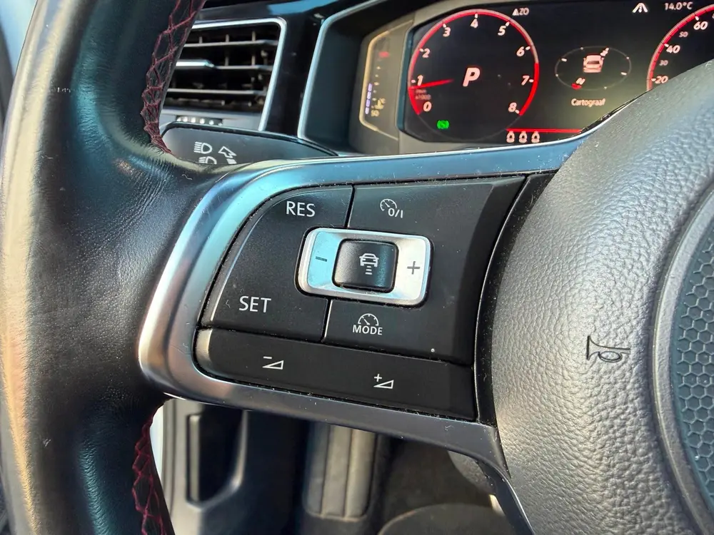 Volkswagen POLO 2.0 TSI GTI l Pano l Xenon l CarPlay l 200 P uit 2020, foto 16