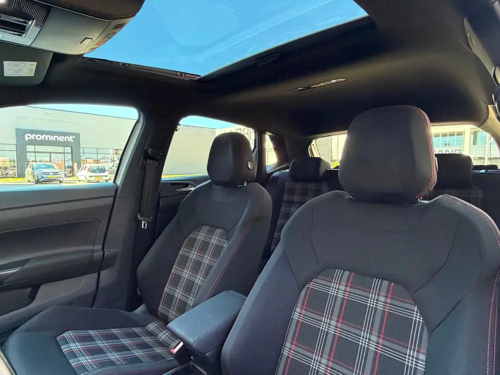 Volkswagen POLO 2.0 TSI GTI l Pano l Xenon l CarPlay l 200 P uit 2020, foto 18